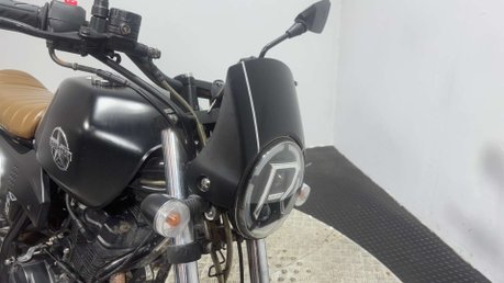 Um Scrambler 2022 ONLY 5K SPARES OR REPAIR GOOD RUNNING PROJECT BIKE 125CC 12