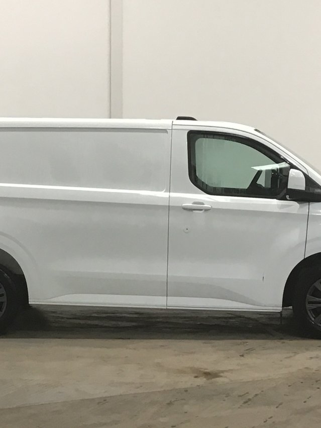 Ford Transit Custom 320 L1H1 PHEV Limited Hybrid