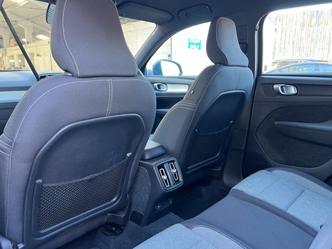 Volvo XC40 2.0 B3 Core Estate 5dr Hybrid Electric Auto Euro 6 (163 bhp) 16