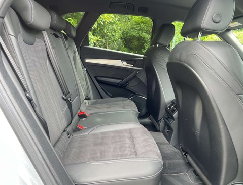 Audi Q5 2.0 Q5 S Line 40 TDI MHEV Quattro Semi-Auto 4WD 5dr 43