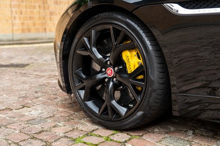 Jaguar F-Type V8 R 14