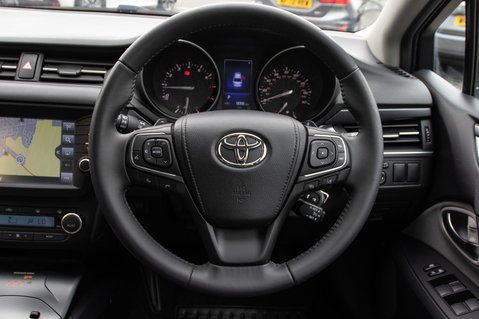 Toyota Avensis VALVEMATIC BUSINESS EDITION 21