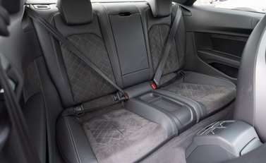 Audi RS5 Coupé Sport Edition 14