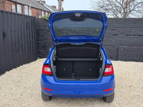 Skoda Fabia 1.0 SE Euro 6 (s/s) 5dr 23