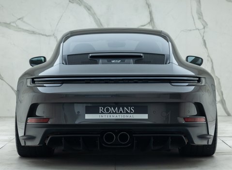 Porsche 911 GT3 TOURING (992) 8
