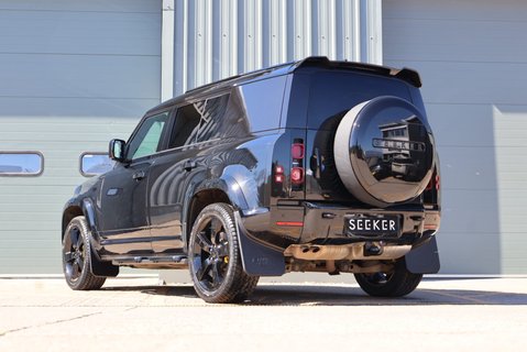 Land Rover Defender 110 2023 D300 HARD TOP X-DYNAMIC HSE BIG SPEC JUMP SEAT SEEKER STYLED  5