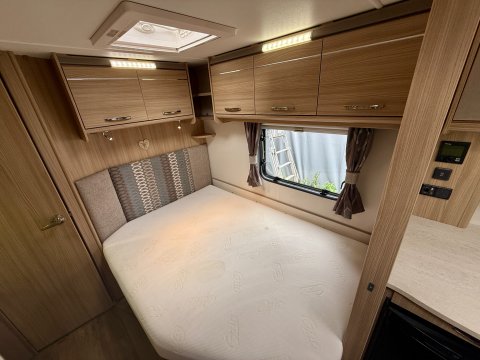 Coachman Vision 560 21