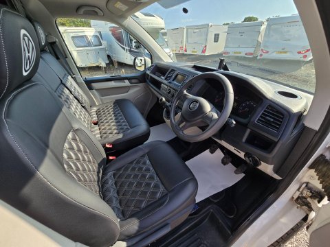 Volkswagen Campervan 35