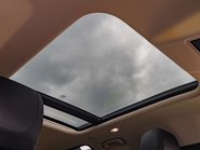 Land Rover Defender P400e XS Edition 21