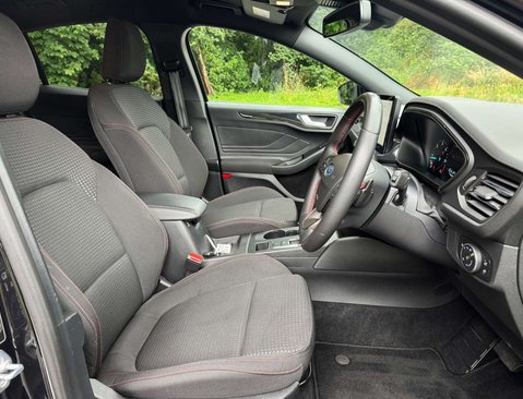 Ford Focus 1.5 Focus ST-Line EcoBlue Auto 5dr 18