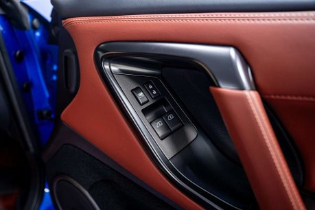 Nissan GT-R Premium Edition 3.8 2dr Coupe Semi Auto Petrol 21