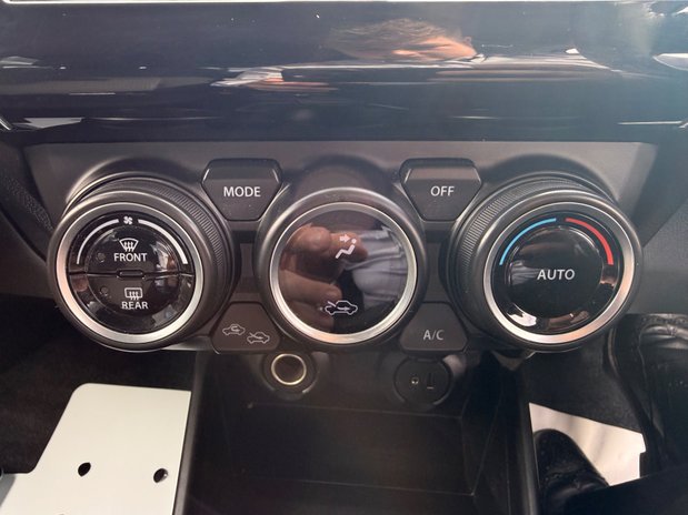 Suzuki Swift SZ5 BOOSTERJET 23