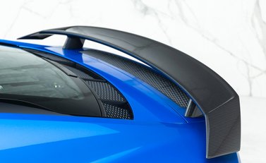 Audi R8 V10 Performance Carbon Black 25