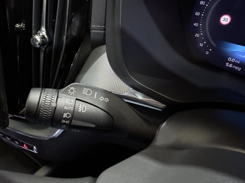 Volvo XC60 B5 ULTRA BLACK EDITION AWD 45