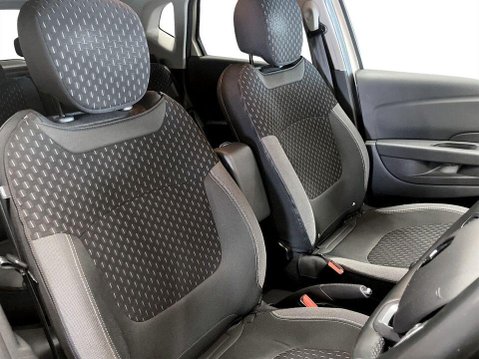 Renault Captur 0.9 TCe ENERGY Dynamique S Nav SUV 5dr Petrol Manual Euro 6 (s/s) (90 ps) 11