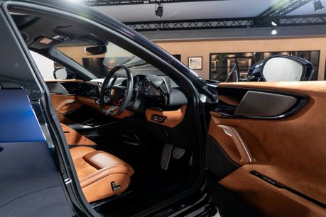 Ferrari Purosangue ATELIER. EXTENSIVE CARBON FIBRE. PAINTED SHIELDS. PASSENGER DISPLAY. P/ROOF 15