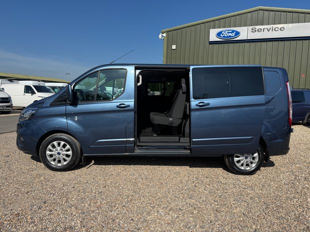 Ford Transit Custom Crew Cab AUTO LWB L2H1 Limited 170BHP 320 Air Con Alloys Euro 6 NO VAT 14