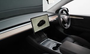 Tesla Model Y PERFORMANCE AWD GROK AI Assistant Solid Black Black Interior One Owner VATQ 19