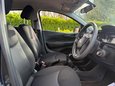 Vauxhall Viva 1.0i SE Euro 6 5dr (a/c) 11