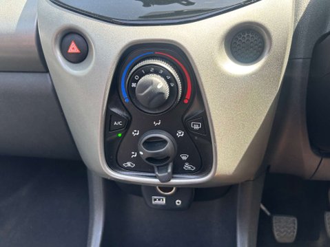 Citroen C1 1.2 PureTech Feel Airscape 5dr Petrol Manual Euro 6 (Euro 6) (82 ps) 58