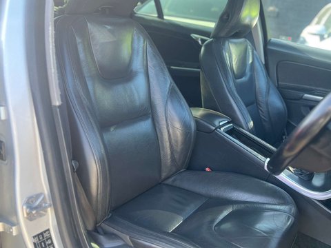 Volvo S60 2.4 S60 SE Luxury Nav D5 Auto 4dr 3