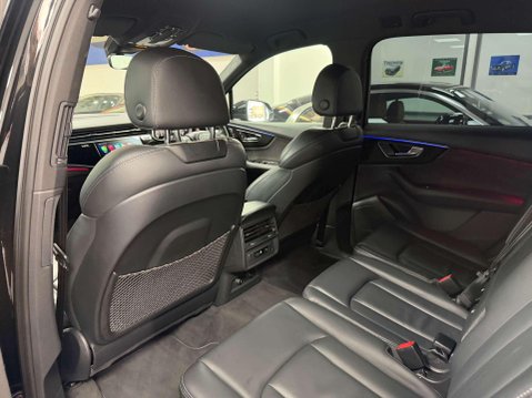 Audi Q7 3.0 TFSIe V6 55 Black Edition SUV 5dr Petrol Plug-in Hybrid Tiptronic quatt 36