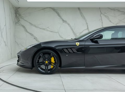 Ferrari GTC4 Lusso V12 38
