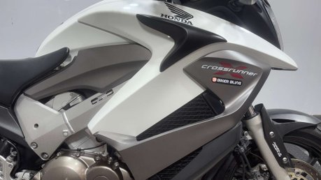 Honda VFR 2011 ONLY 22K NEW MOT SERVICED TOP BOX TOURER 800CC 28