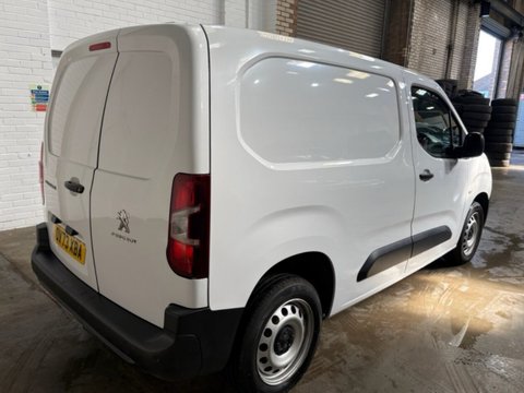 Peugeot Partner BLUEHDI PROFESSIONAL PREMIUM PLUS L1 5