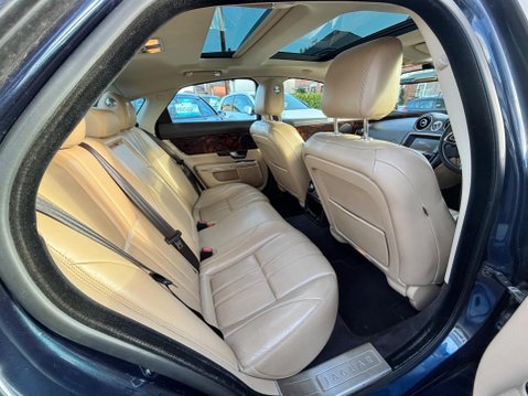 Jaguar XJ 3.0d V6 Premium Luxury Auto Euro 5 4dr 28