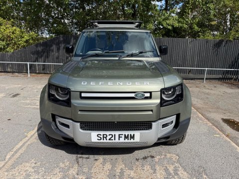 Land Rover Defender HSE MHEV 2