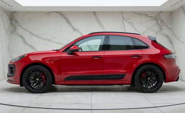 Porsche Macan GTS 5