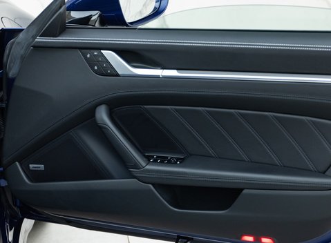 Porsche 911 Turbo S Cabriolet (992) 24