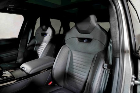 Land Rover Range Rover SV EDITION ONE. FULL SATIN PPF. CARBON CERAMIC BRAKES. SLIDING PANO ROOF. 29