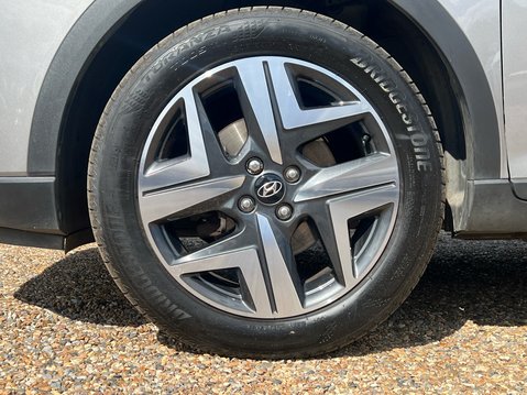 Hyundai BAYON T-GDI PREMIUM DCT MHEV 4