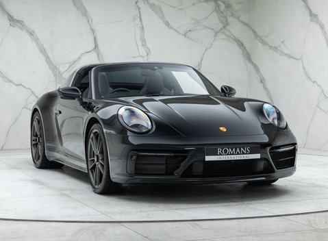 Porsche 911 Targa (992) 50 Years Porsche Design Edition 12