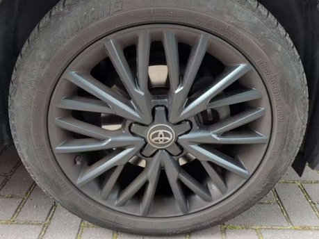 Toyota C-HR 2.0 VVT-h Orange Edition SUV 5dr Petrol Hybrid CVT Euro 6 (s/s) (184 ps) 10