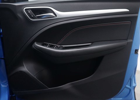 MG ZS MG ZS Trophy EV 5dr 46