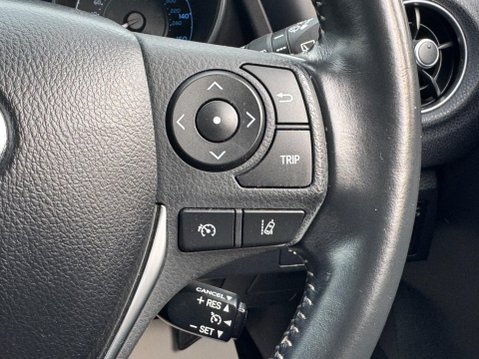 Toyota Auris 1.2 VVT-i Excel Euro 6 (s/s) 5dr 28