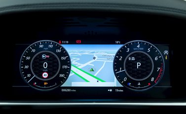 Land Rover Range Rover Sport 5.0 SVR Carbon Edition 19