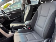 Hyundai i30 CRDI SE NAV BLUE DRIVE 10