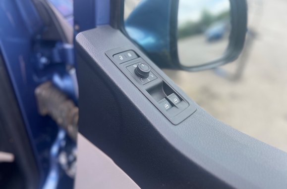 Volkswagen Transporter T32 TDI KOMBI HIGHLINE BMT 22