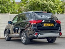 Mitsubishi Outlander 2.0 MIVEC Exceed SUV 5dr Petrol CVT 4WD Euro 6 (s/s) (150 ps) 8