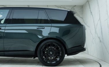 Land Rover Range Rover P530 Autobiography LWB 33