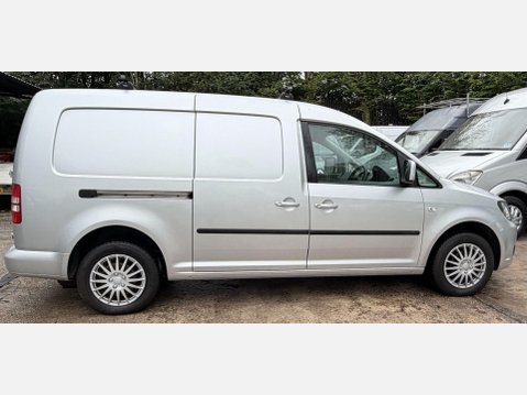 Volkswagen Caddy Maxi 1.6 TDi C20 Maxi Trendline Panel Van 5dr Diesel Manual FWD (152 g/km, 101 b 8
