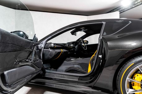 Ferrari 812 Competizione DELIVERY MILEAGE. SIGNATURES ON ENGINE BAY. AIRBRUSHED SHIELDS. CARPLAY. 15