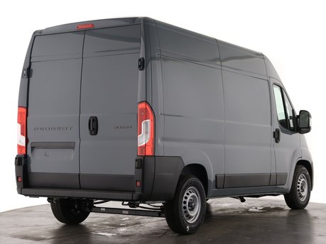 Peugeot Boxer 335 L2H2 BHDi 140 MT6 Professional 4