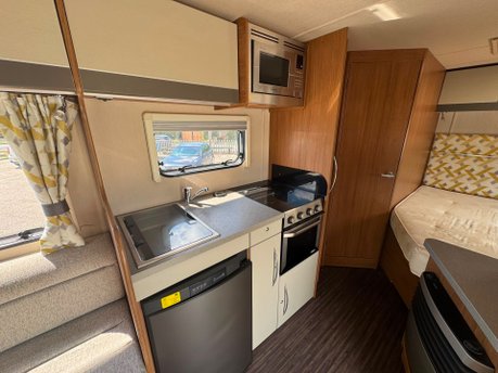 Auto-Trail Tribute T-715 AWAITING PREPARATION 8