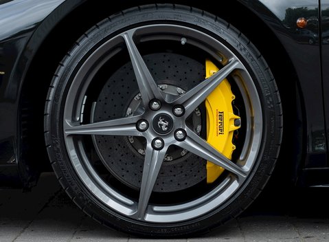 Ferrari 458 Spider 12