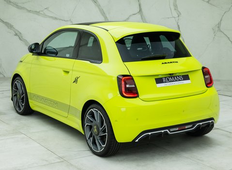 Abarth 500e Scorpionissima 9